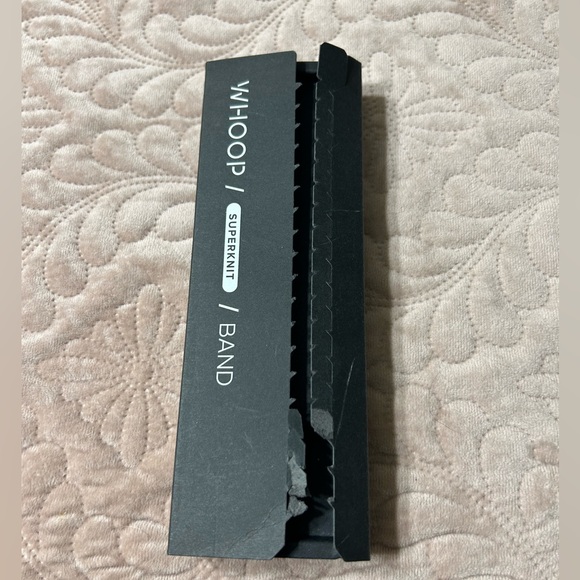 Whoop SuperKnit Bicep Band- Tundra - Picture 4 of 4